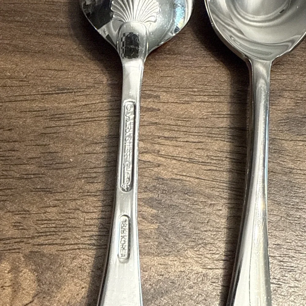 Kirk Stieff  WILLIAMSBURG ROYAL SHELL Flatware Set 21pcs Stainless Korea 18/8